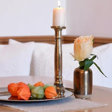 Gaestehaus Hoellwarth 스텀