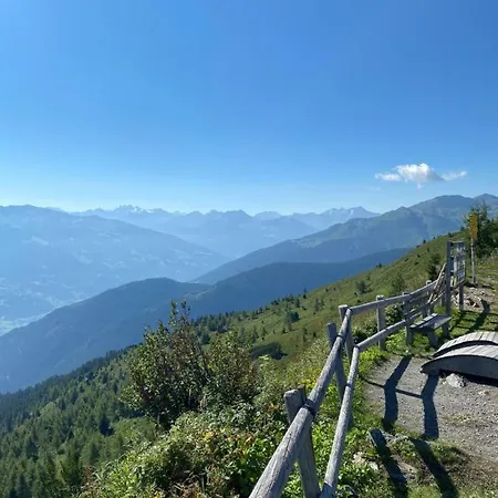 아파트 Gaestehaus Hoellwarth 스텀