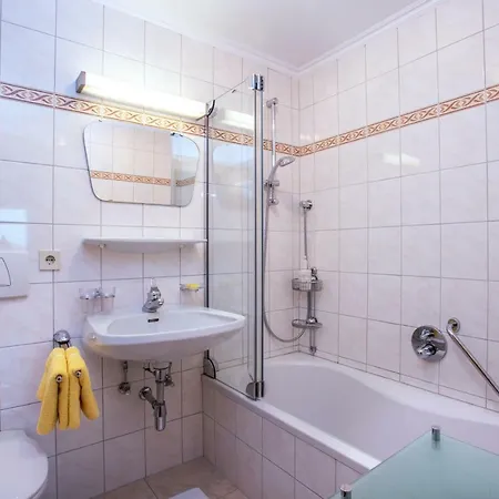 Gaestehaus Hoellwarth *