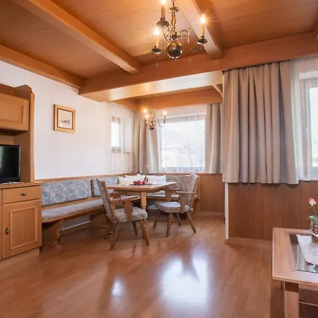 Gaestehaus Hoellwarth *